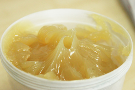 潤滑脂廠家告訴你潤滑脂開封后該如何存放！